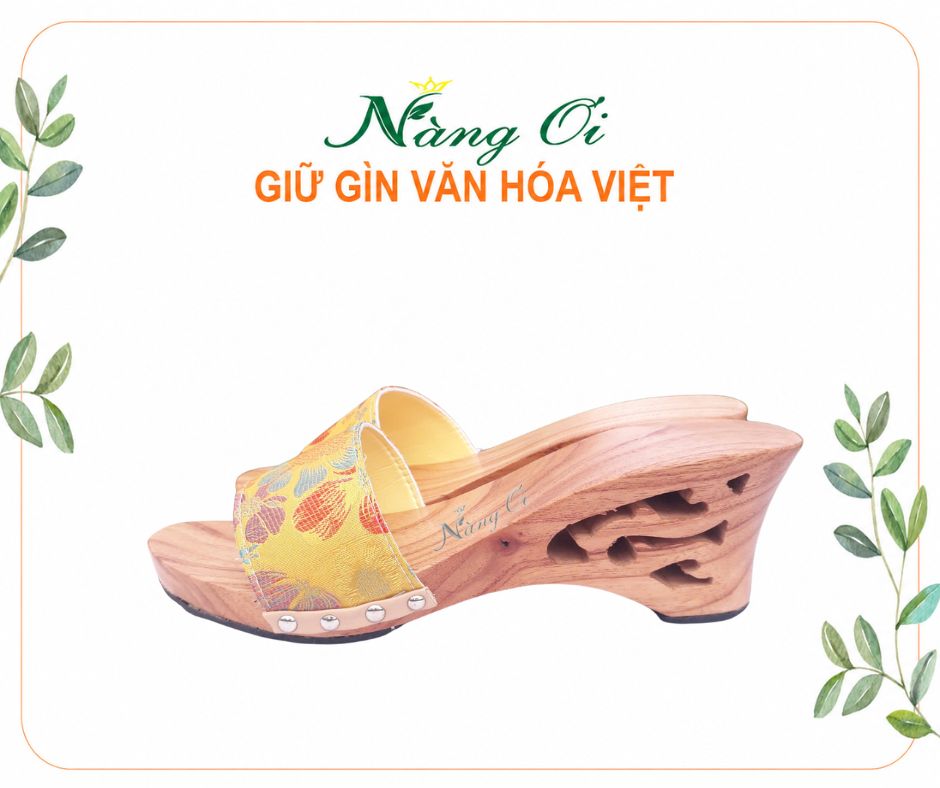guốc mộc nữ cao 7cm được chạm lọng rỗng phần đế tinh xảo